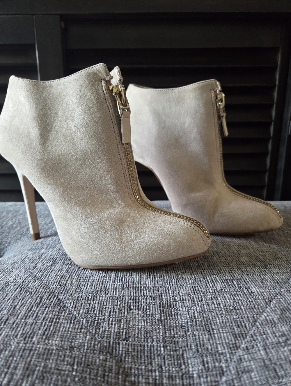 Zara Beige Suede Front Zip Ankle Heel Boots Size 7.5
